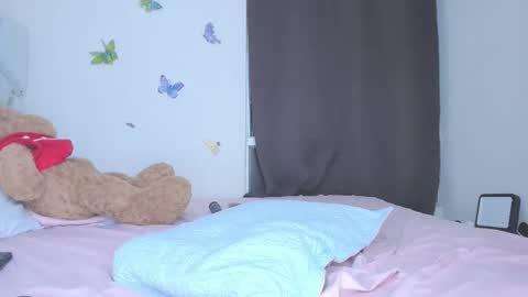 sofiacastillo01 online show from 2, 2, 2026