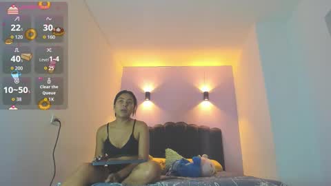 Snapshot of sofiaclaus_19 chatting on 23, 12, 2025 Sofia online show from 23, 12, 2025