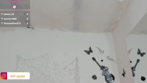 sofiacruz16 online show from 8, 3, 2025