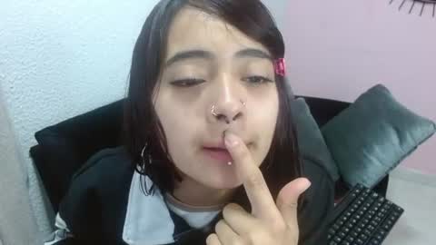 Snapshot of sofiasexygirl69 chatting on 16, 6, 2026 sofiasexygirl69 online show from 16, 6, 2026