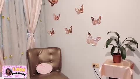 Snapshot of sofibelladelavega chatting on 6, 10, 2025 Sofi Bella online show from 6, 10, 2025