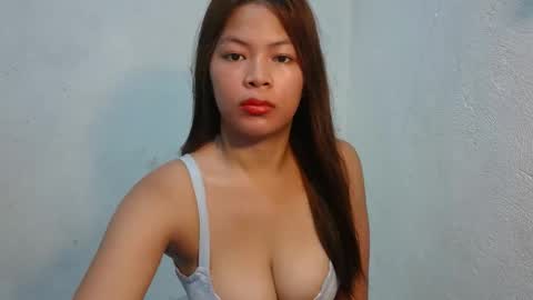 Snapshot of sofie_loorexx chatting on 1, 2, 2026 sofie_loorexx online show from 1, 2, 2026