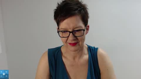 Sofie Velvet online show from 30, 11, 2025