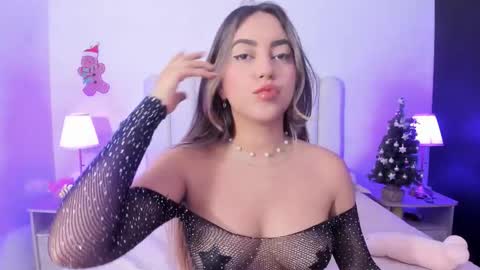 sofiebunnie online show from 2, 12, 2025