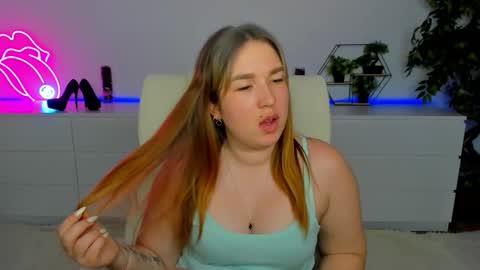 Snapshot of sofii_darling chatting on 2, 3, 2026 sofii_darling online show from 2, 3, 2026