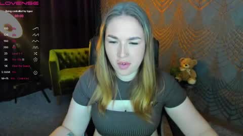 Snapshot of sofii_darling chatting on 27, 4, 2026 sofii_darling online show from 27, 4, 2026