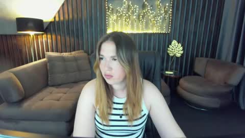 Snapshot of sofii_darling chatting on 10, 5, 2026 sofii_darling online show from 10, 5, 2026