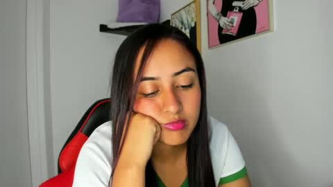 Snapshot of sofiia_rodriguez chatting on 27, 10, 2025 sofiia rodriguez online show from 27, 10, 2025