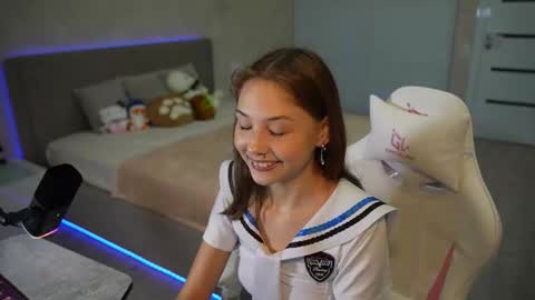 SofiMeow online show from 12, 11, 2025