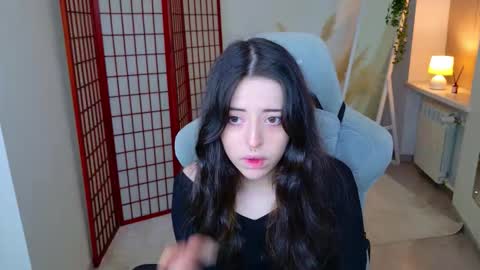 softamora online show from 12, 1, 2026