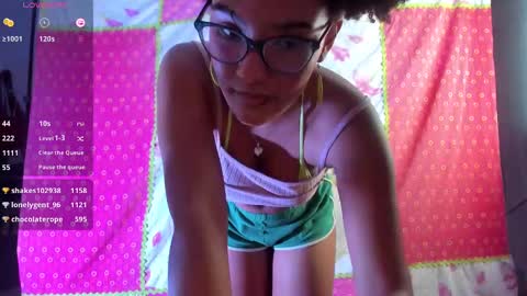 Chloe Kiwi online show from 10, 12, 2024