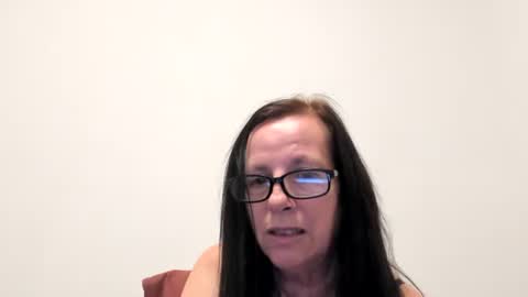 Soft Peach Goddess online show from 11, 1, 2026