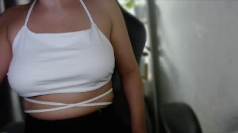 Gaby Solis online show from 9, 3, 2025