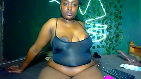 Snapshot of sollybunny chatting on 6, 7, 2026 Solly bunny online show from 6, 7, 2026