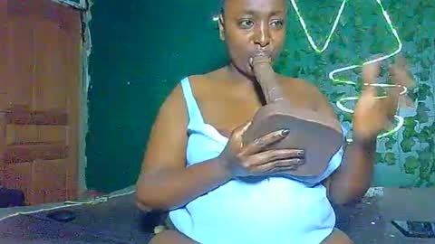 Snapshot of sollybunny chatting on 30, 7, 2026 Solly bunny online show from 30, 7, 2026