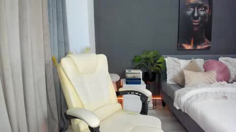 Sonia  Rey online show from 27, 10, 2025