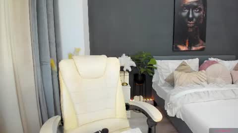 Snapshot of sonia__rey chatting on 20, 7, 2026 Sonia Rey online show from 20, 7, 2026