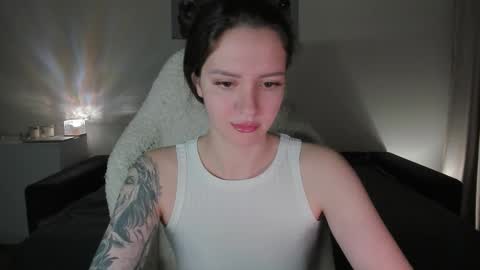 sonia_moon_ online show from 22, 9, 2025