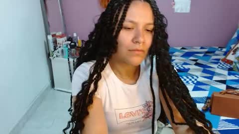 Snapshot of soniafuckboobs chatting on 27, 12, 2024 soniafuckboobs online show from 27, 12, 2024