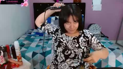 sonialatin69 online show from 6, 2, 2025