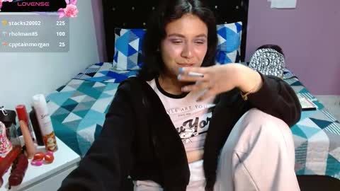 sonialatin69 online show from 7, 2, 2025