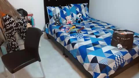 sonialatin69 online show from 29, 9, 2025