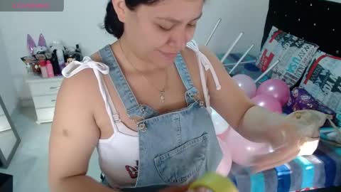 Snapshot of sonialatin69 chatting on 14, 4, 2026 sonialatin69 online show from 14, 4, 2026