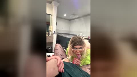 sonialuvsd online show from 18, 2, 2026