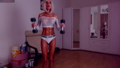 Sonja Ray online show from 15, 9, 2025