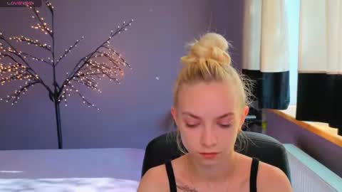 Sonya online show from 9, 6, 2026