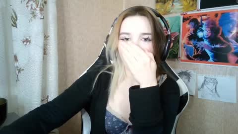 Mila online show from 12, 4, 2026