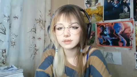 Snapshot of sonwosick chatting on 3, 6, 2026 Mila online show from 3, 6, 2026