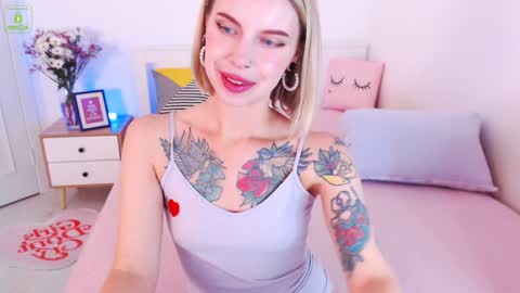 Snapshot of sonyalime chatting on 8, 2, 2025 Sonya Lime online show from 8, 2, 2025