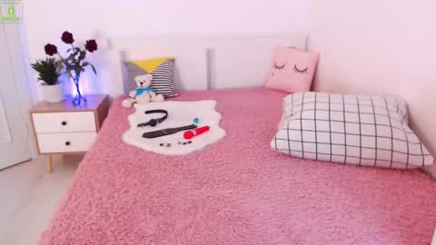 Sonya Lime online show from 5, 2, 2026