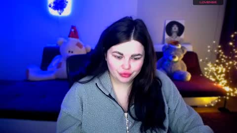 sophia__olsen online show from 7, 12, 2024
