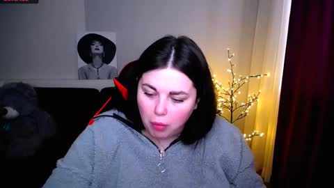 sophia__olsen online show from 25, 2, 2025