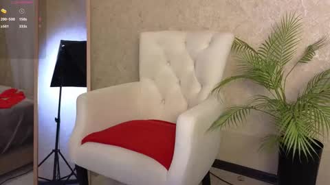 Sophia online show from 3, 3, 2025