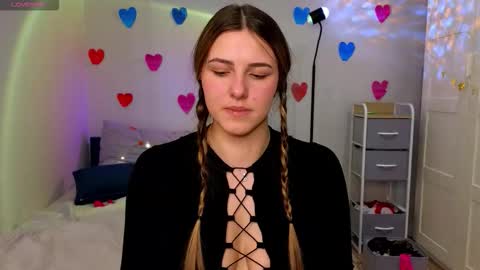 Snapshot of sophia_euphoria chatting on 5, 2, 2026 Sophia online show from 5, 2, 2026