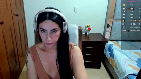 sophia CM online show from 9, 10, 2025