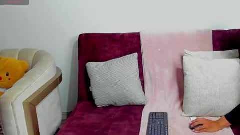 Snapshot of sophia_harry chatting on 15, 5, 2026 sophia CM online show from 15, 5, 2026