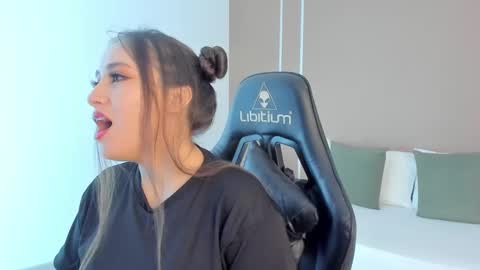 S O P H I A online show from 11, 10, 2025