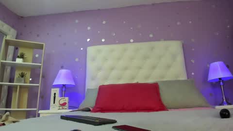 Sophia  online show from 8, 9, 2025