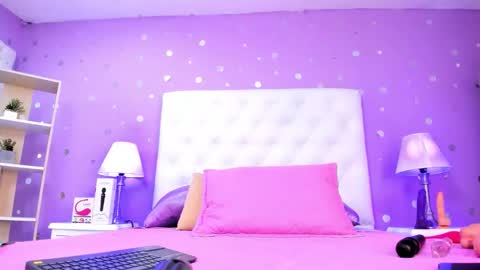 Sophia  online show from 4, 10, 2025