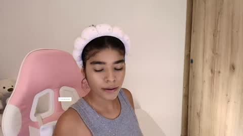 Snapshot of sophia_storn chatting on 22, 4, 2026 Sophia Storm online show from 22, 4, 2026