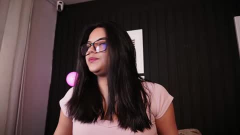 Snapshot of sophia_wilsonn_ chatting on 4, 5, 2026 Sofi online show from 4, 5, 2026