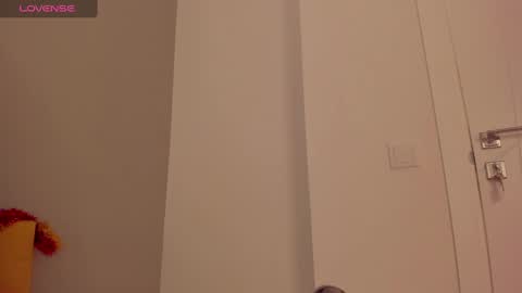 Sophia online show from 8, 1, 2025