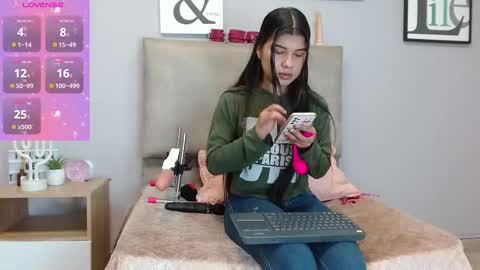 Sophia Bedford online show from 19, 12, 2025