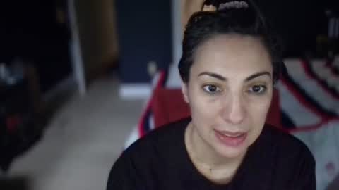 sophiadover online show from 4, 4, 2026