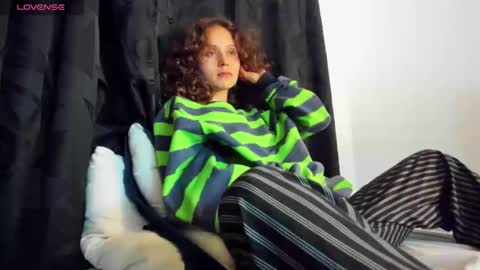 Snapshot of sophiamiller6 chatting on 20, 4, 2026 sophiamiller6 online show from 20, 4, 2026