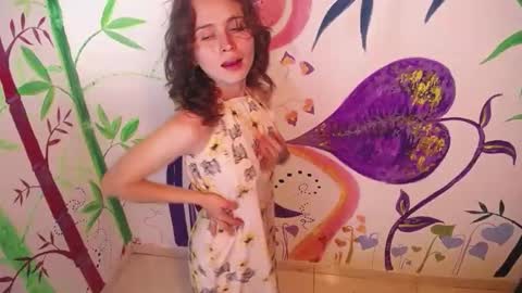 Snapshot of sophiamiller6 chatting on 8, 6, 2026 sophiamiller6 online show from 8, 6, 2026